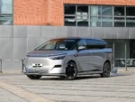 Xpeng X9 High-End Electric Business MPV Exceptional Performance Spacious Interior and Luxury– In Stock in China | Sedans From China - China EV for Israel - Image 4