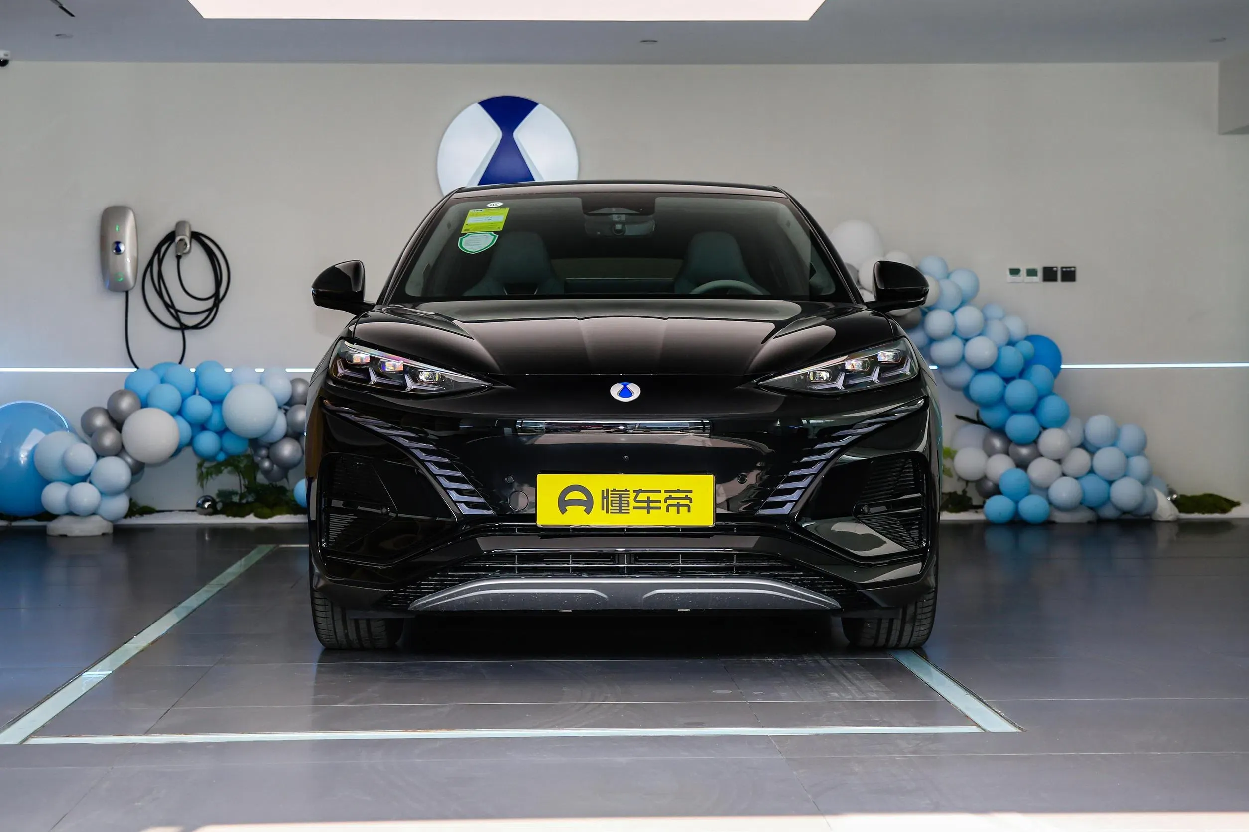 imgi_80_Denza-N7-2023-702km-Second-Hand-5-Seats-EV-Electric-SUV-Car 2026 Denza N7 Electric 5 Door 5 Seats Cars– In Stock in China | EV From China for Sale - Image 1