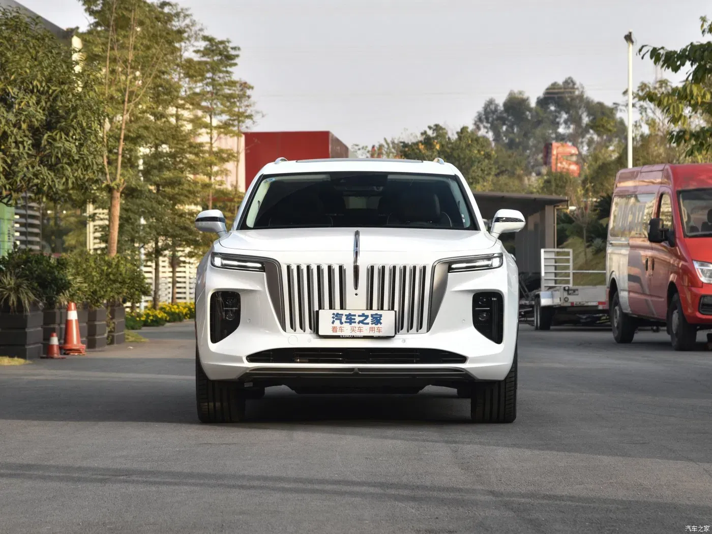 imgi_91_2023-Hongqi-E-HS9-New-Energy-Vehicles 2026 Hongqi E-HS9 New Energy Vehicles– Wholesale Price From China | China EV Export - China EV Export Israel - Image 1