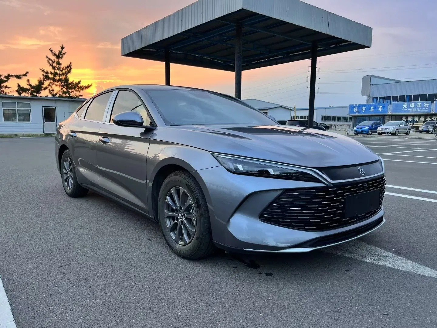 imgi_45_New-Energy-Car-2024-Model-80km-Byd-Qin-L-Dm-4-Door-5-Seater-Hybrid-Car 2024 BYD Qin L DM-i Plug-in Hybrid 5-Seater Saloon – Buy Direct from China | New Cars From China for Sale - Chinese Cars in Israel - Image 1